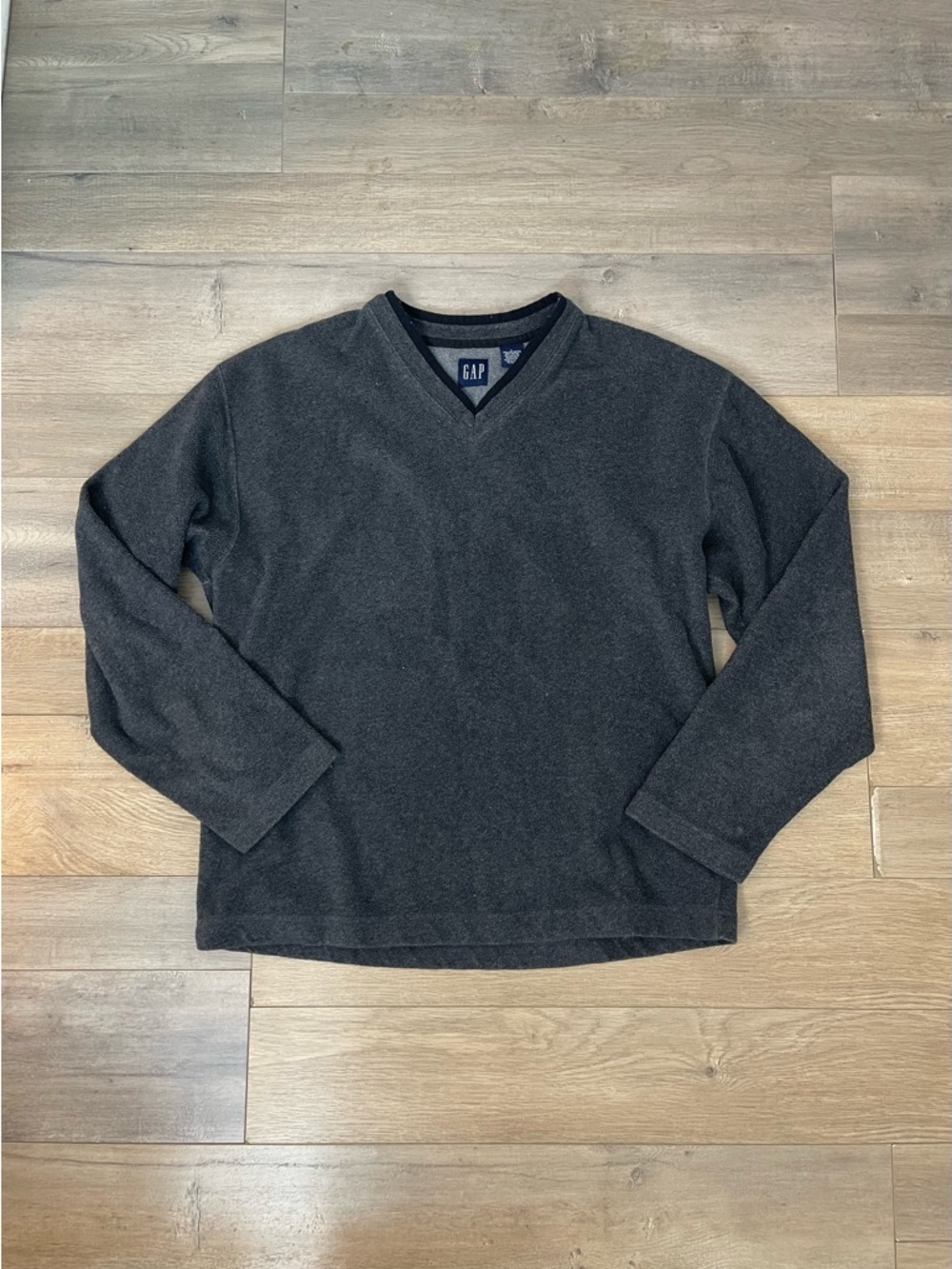 GAP Men's Dark Charcoal V-Neck Sweater